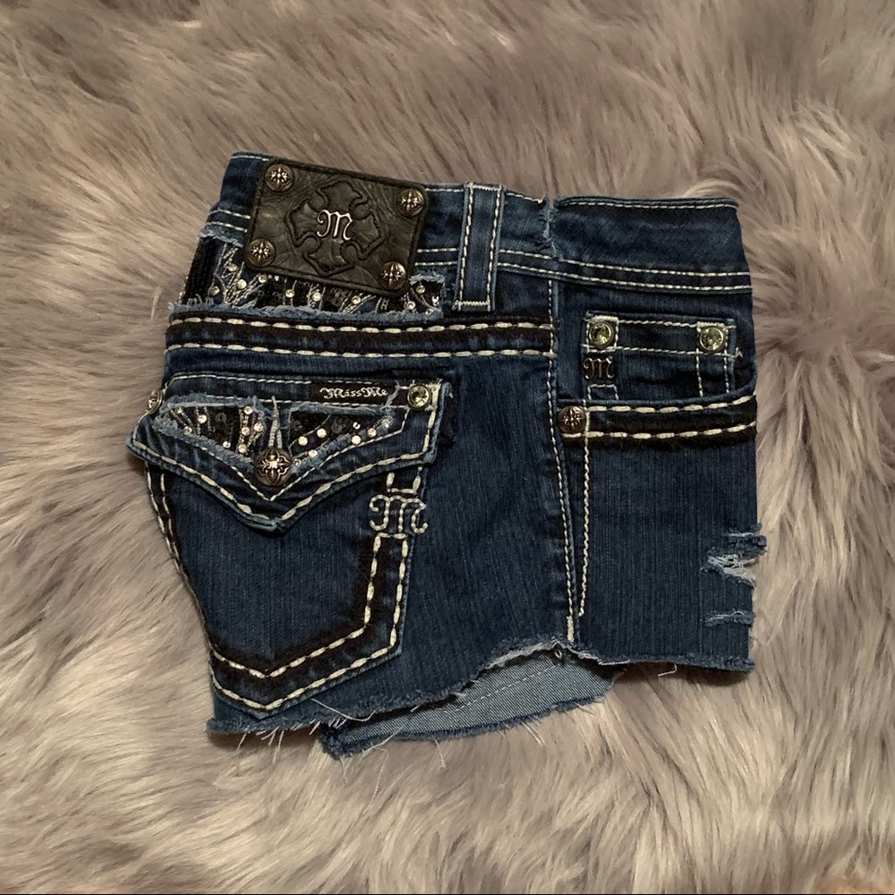 MissMe distressed jean shorts